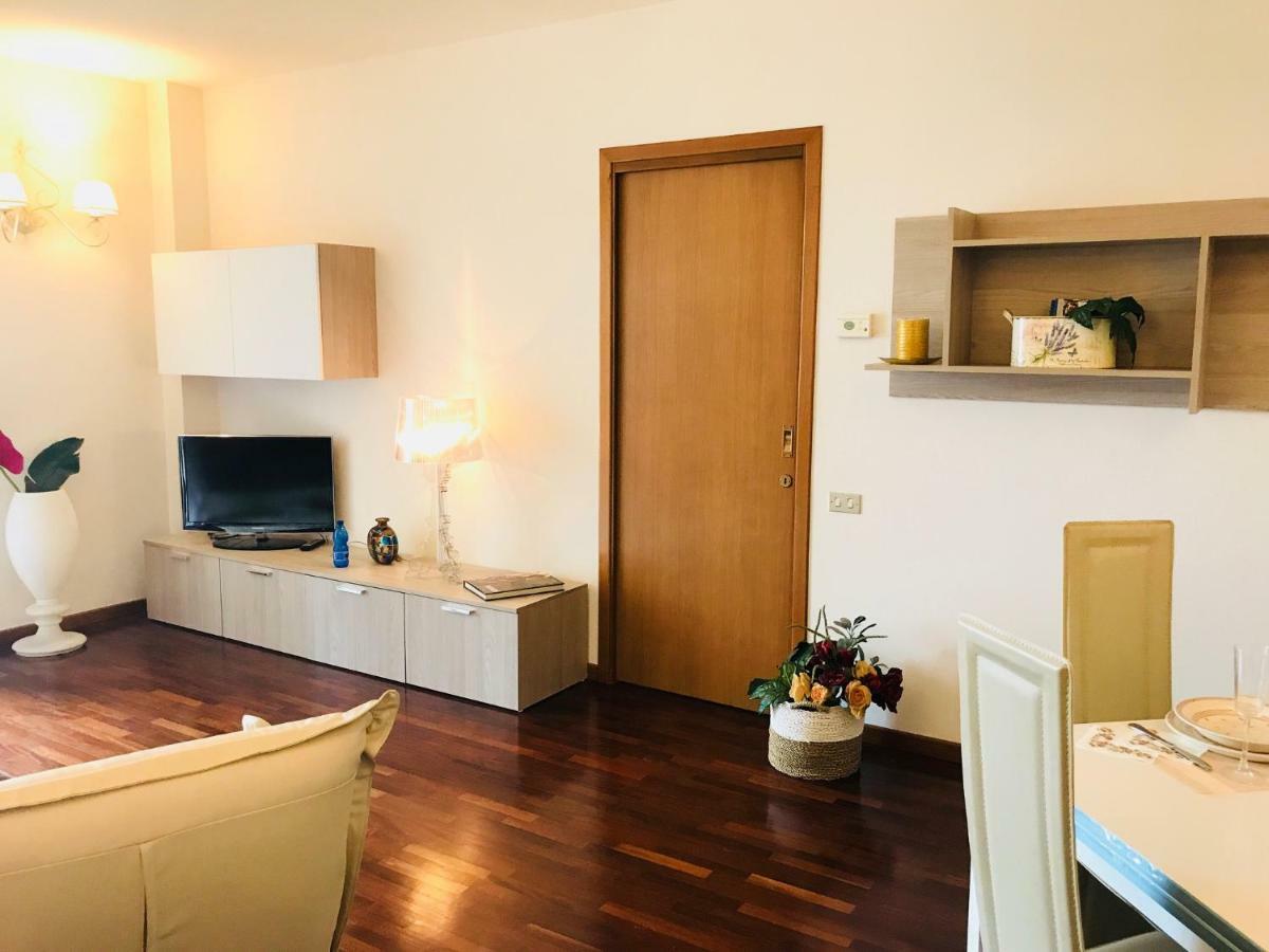 Chic Panoramic Apartment Bergamo Esterno foto
